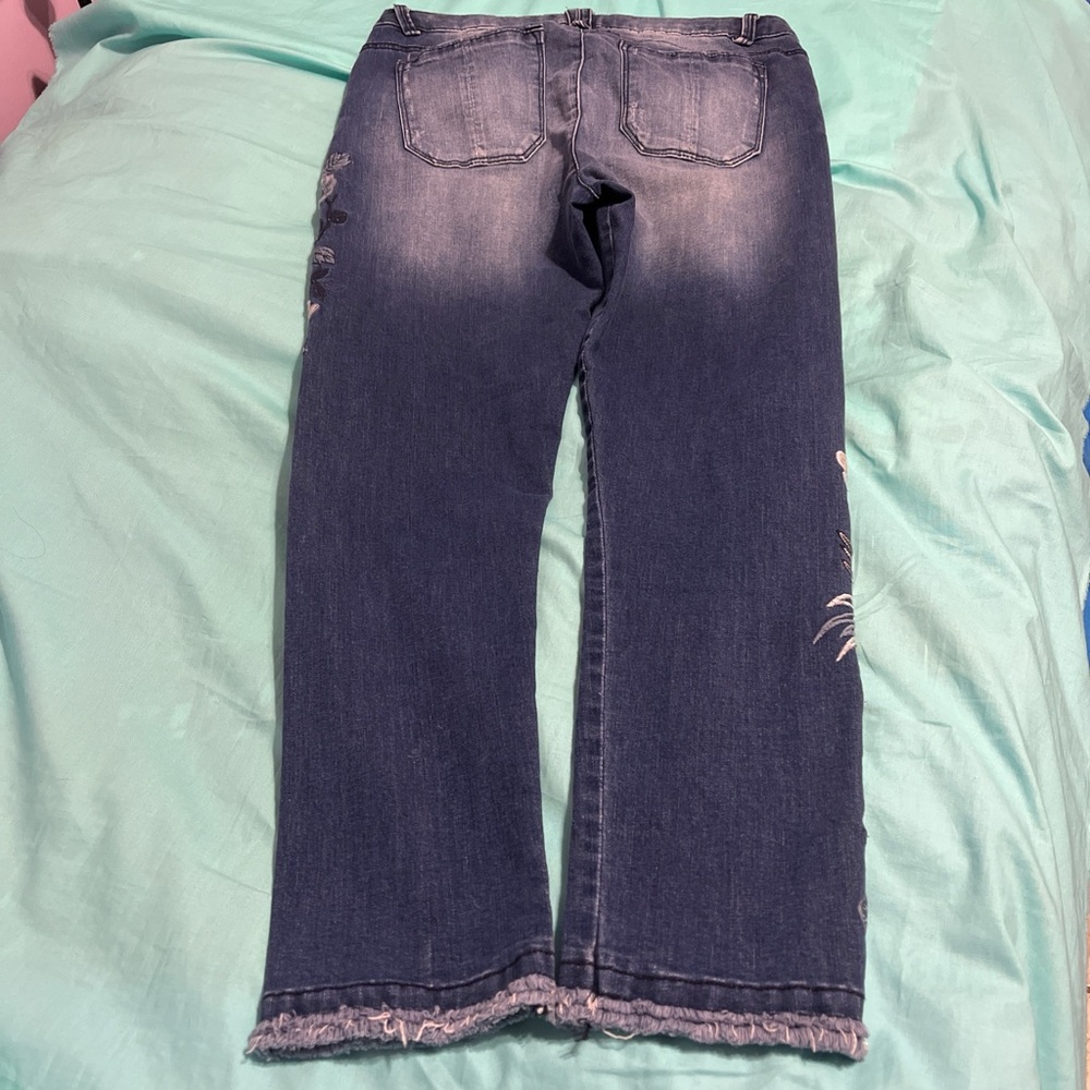 Democracy Blue Floral Straight Leg Jeans - Picture 9 of 9